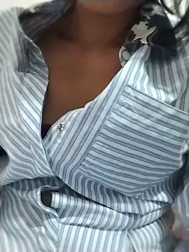 Linda-yiyi webcam