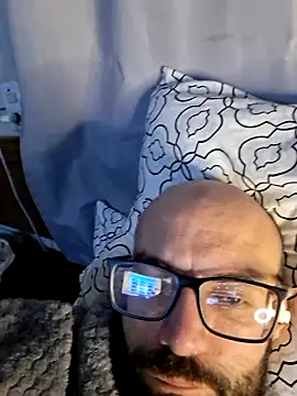 Robsonitj90 live cam on StripChat
