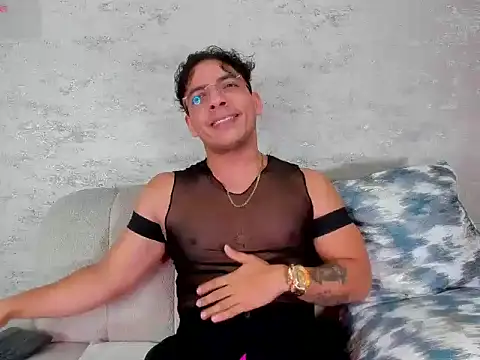 OliverWyse live cam on StripChat