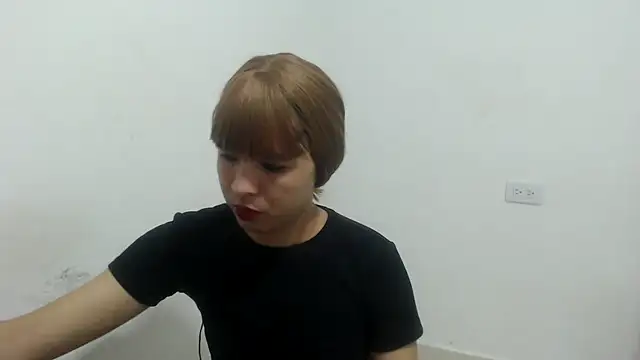 estefania224 webcam