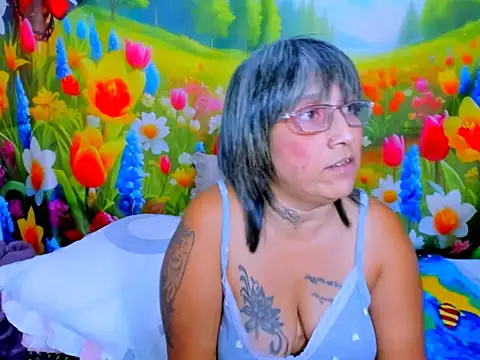 indianroxy webcam