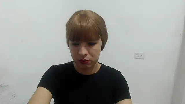 estefania224 webcam