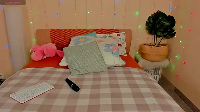 Blossom_Soniya webcam