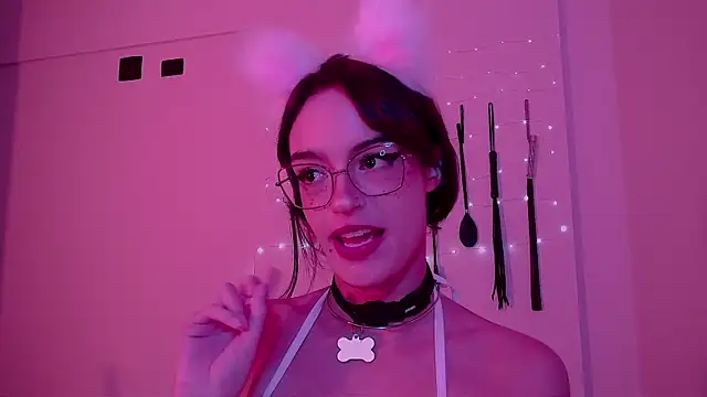 nina_kink - Nina_kink's free webcam - UK Sex Cams