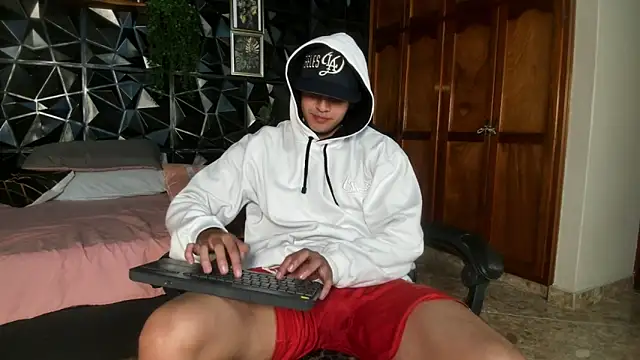 elliot_colton webcam