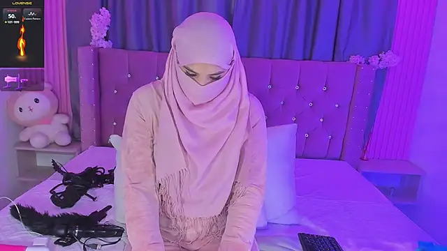 Nayla-Mouna webcam