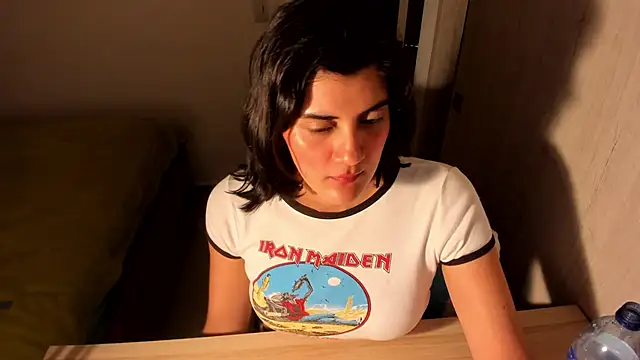 misstoya - Misstoya's free webcam - UK Sex Cams