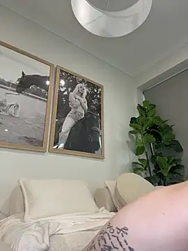 aus_queen live cam