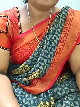 MaaliiiPonuTamil live cam on StripChat