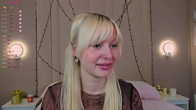 AdeleSilvy live cam on StripChat