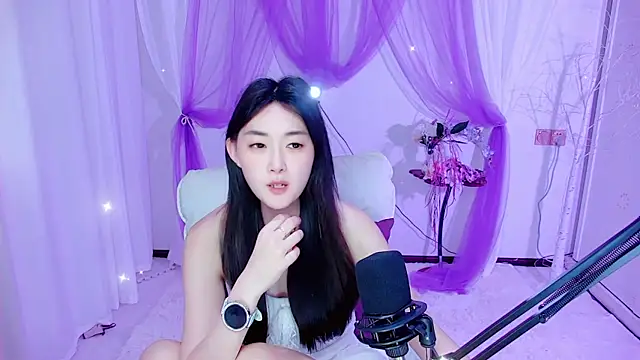 Tili_Lucky webcam