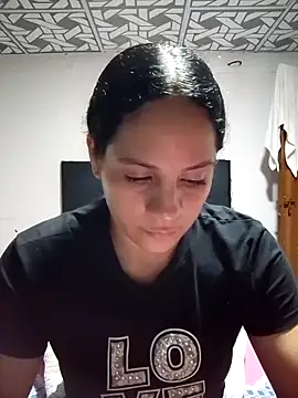 cieloo_777 webcam