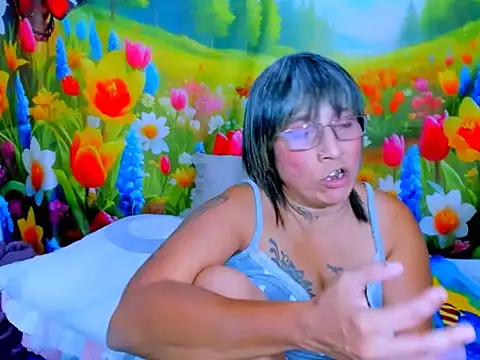 indianroxy webcam