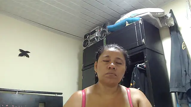 adrixxx38 webcam