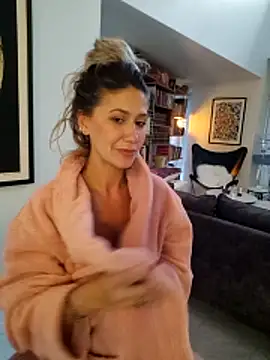 CelynaRoss webcam