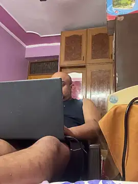 Dick_6inches_Delhi webcam
