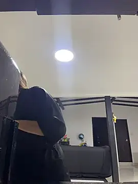 Vicky-Andrade live cam