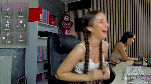 OfficeGirls webcam