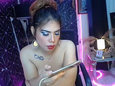 Kylaanne webcam