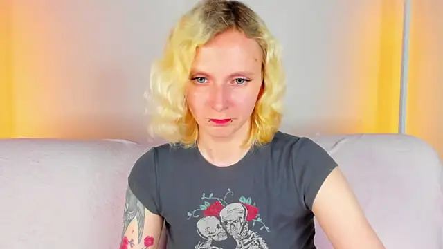 LikiLips webcam
