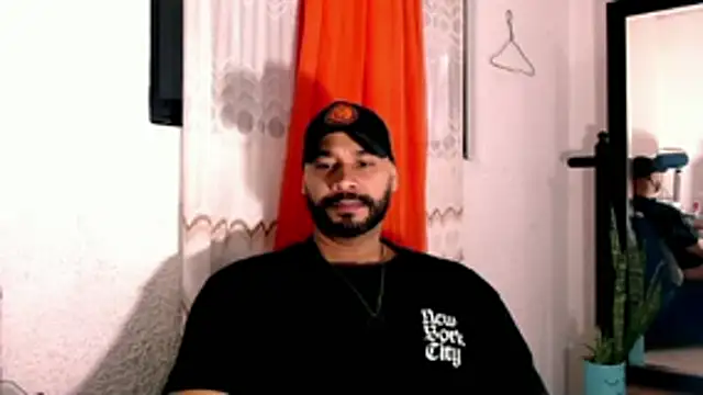 musclehetero webcam