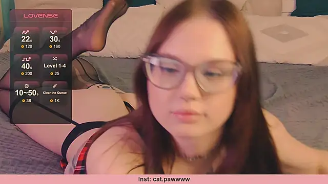 AprilFarrowy webcam
