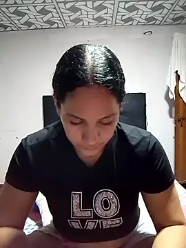 cieloo_777 webcam
