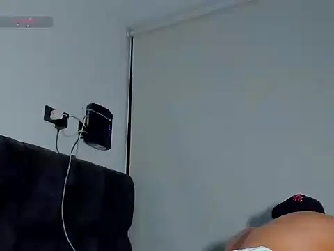 jacob_lautnerr webcam
