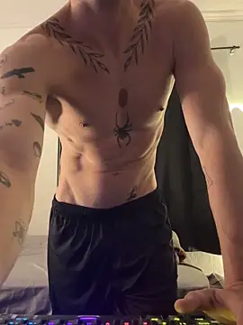 Aaron_hyuga webcam