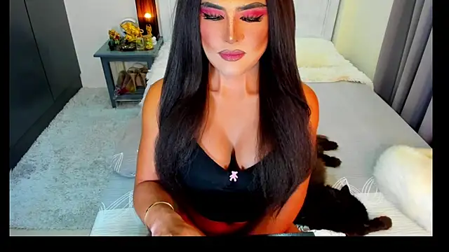 MissTyraxx webcam