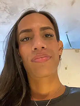 AlexaWarner webcam