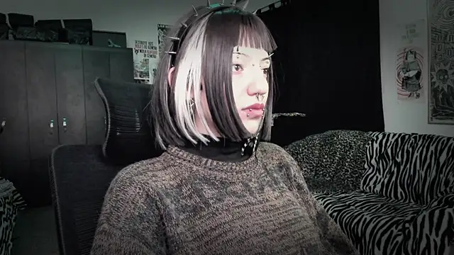 roxy_toxic webcam