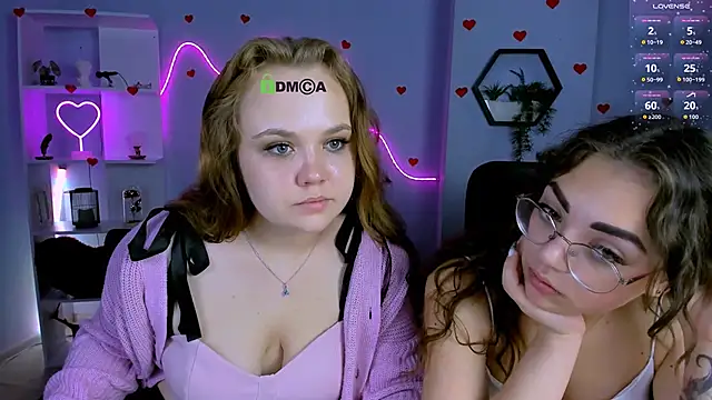 kiki_swan webcam