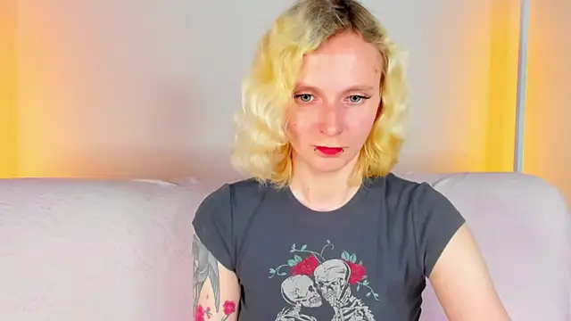 LikiLips webcam