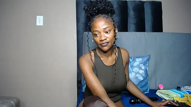 SexyAdel12 webcam