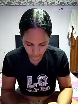cieloo_777 webcam