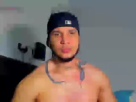 jacob_lautnerr webcam