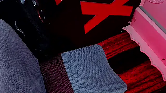 abrilbigcock webcam