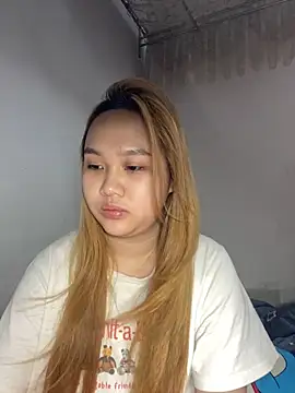 Almira6868 webcam