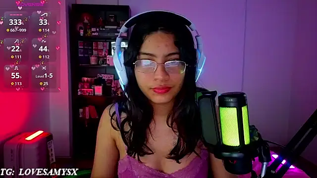 Lovelyamyy webcam