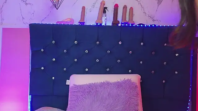 Dakotaa_Johnson webcam