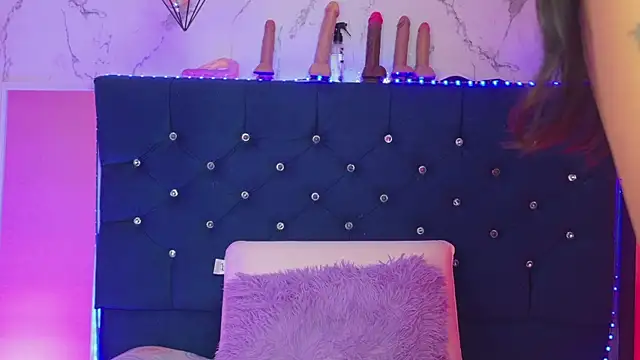 Dakotaa_Johnson webcam