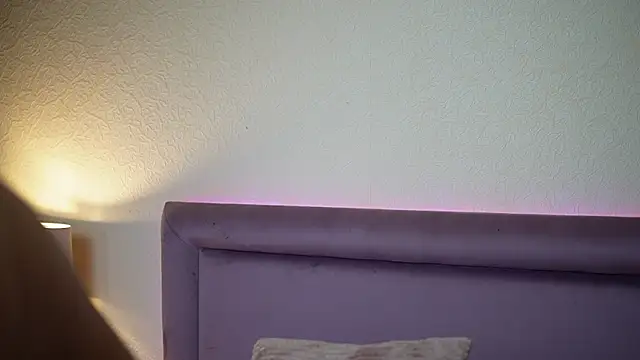 JoelleApril webcam