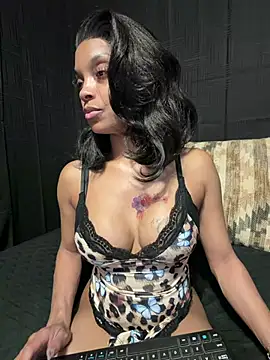 rakiyahcharms