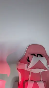 ScarletVelvetX webcam