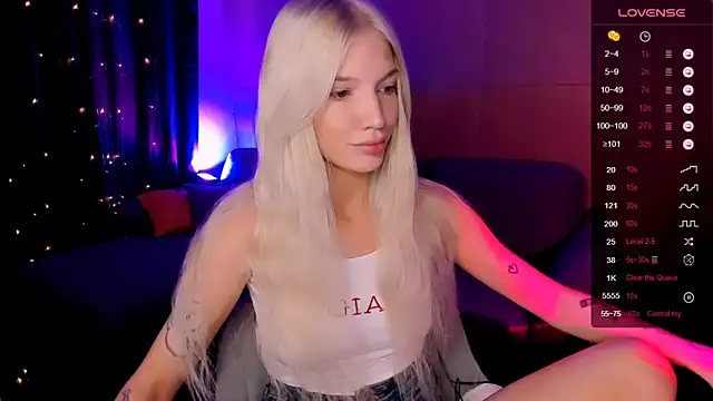 AnyaTaylor_ webcam
