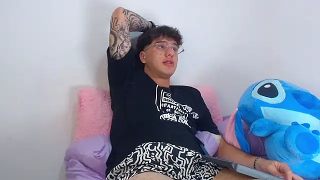 EXCLUSIVE8 live cam