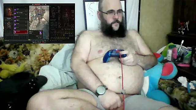 BriTheTopBear live cam