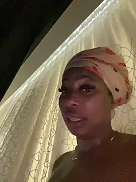 CurvyDesire1