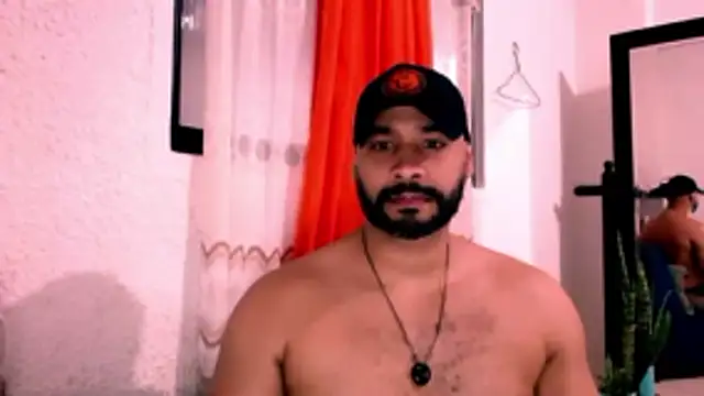 musclehetero webcam